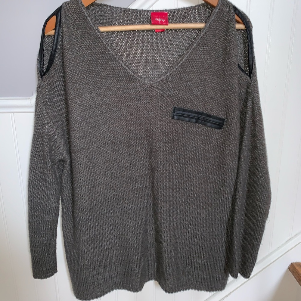 Buckle (brand) sweater